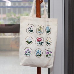 Modern Patchwork Carry Bag in Neutral